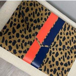 Stella and Dot Bellamy Clutch Leopard Large